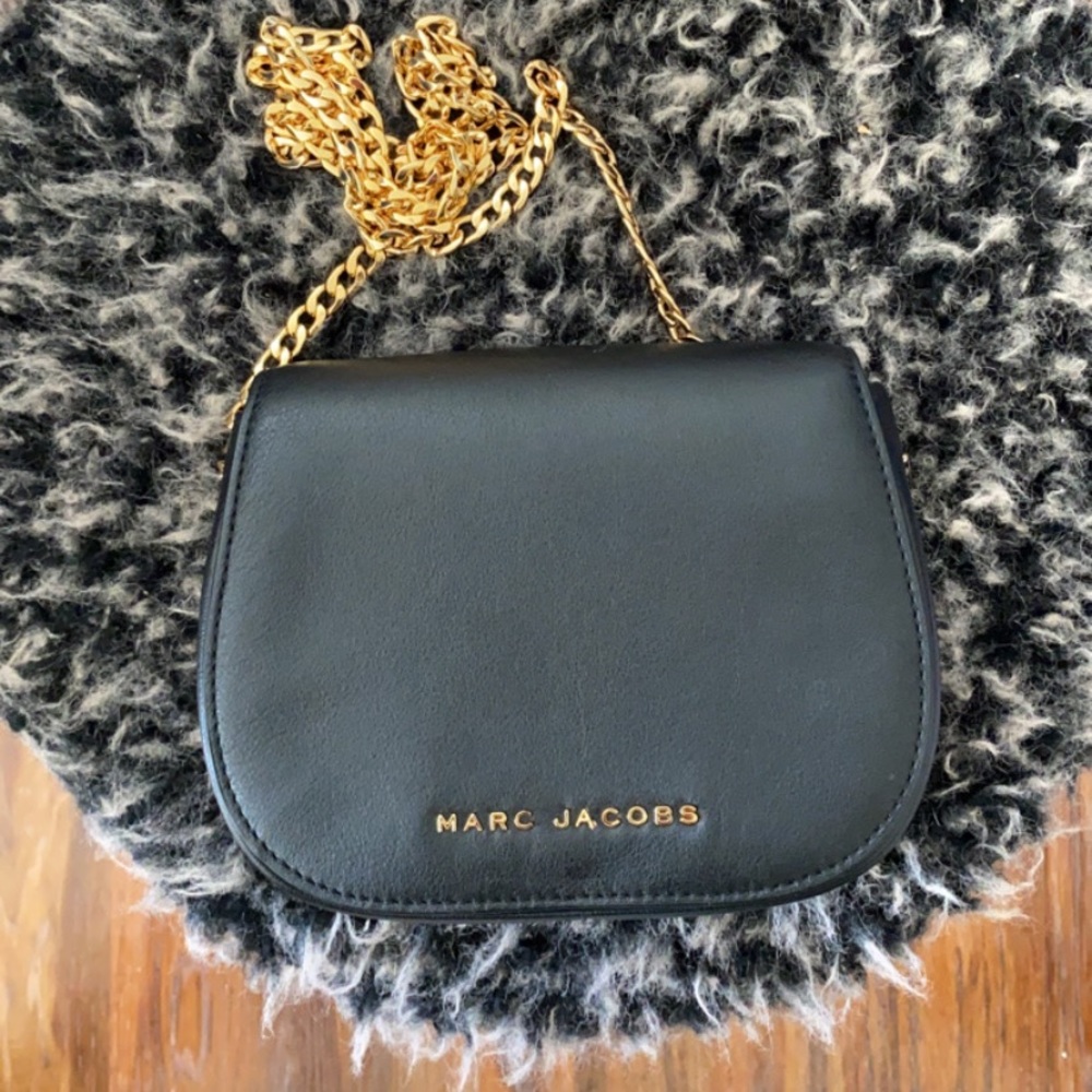 Marc Jacobs Avenue Leather crossbody bag